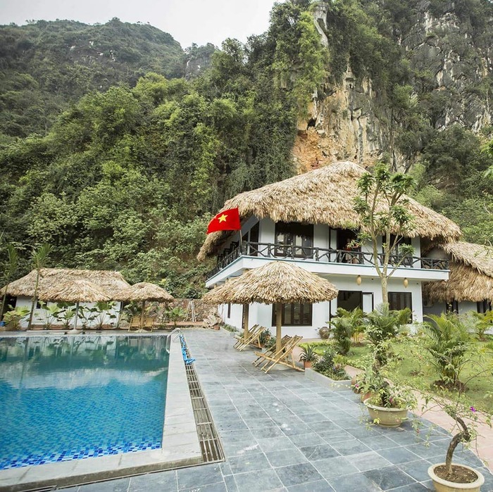 Tam Cốc Rice Fields Resort là khu nghỉ dưỡng ấn tượng sở hữu vị trí tọa lạc giữa thiên nhiên hùng vĩ