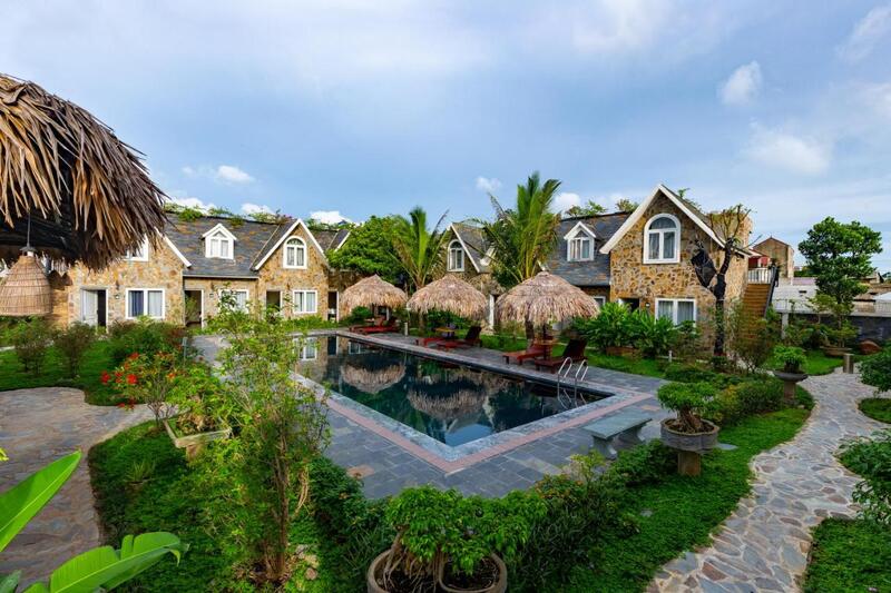 Sona Resort Ninh Bình – Lạc vào làng quê cổ tích xưa