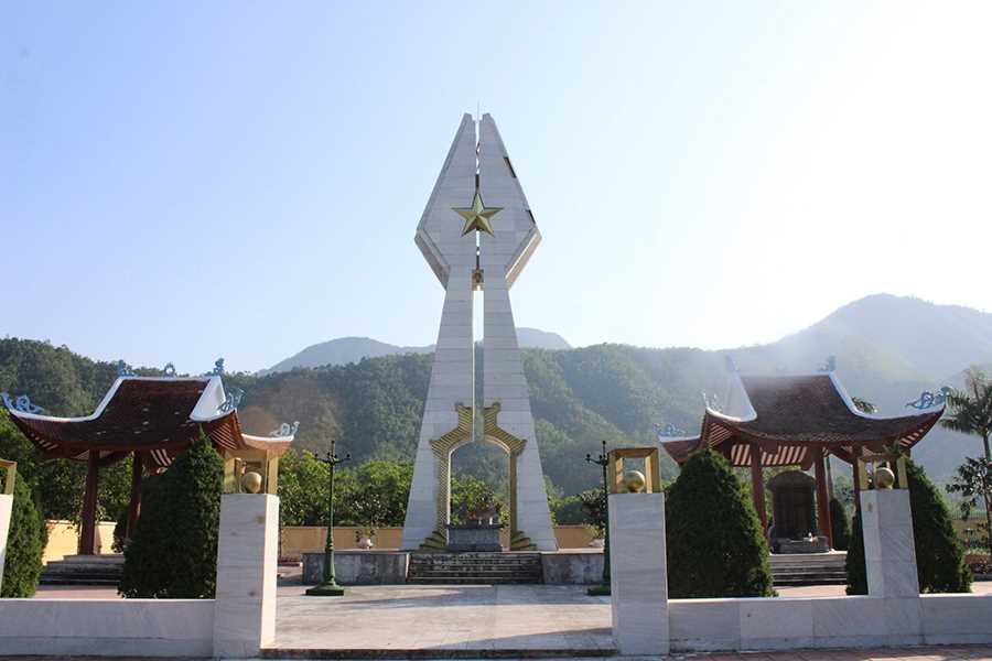 Đài tưởng niệm Pò Hèn. Ảnh: Báo Quảng Ninh.