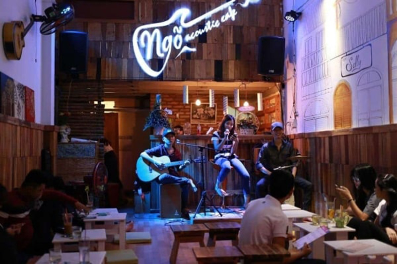 Lạc Vào Thế Giới  Nghệ Sĩ  Với Top 11 Quán Cafe Acoustic Đà Nẵng