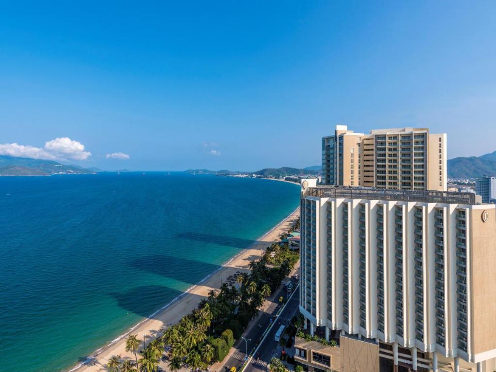 Top 3 khách sạn Nha Trang có view biển siêu "xịn" ngay trung tâm thành phố