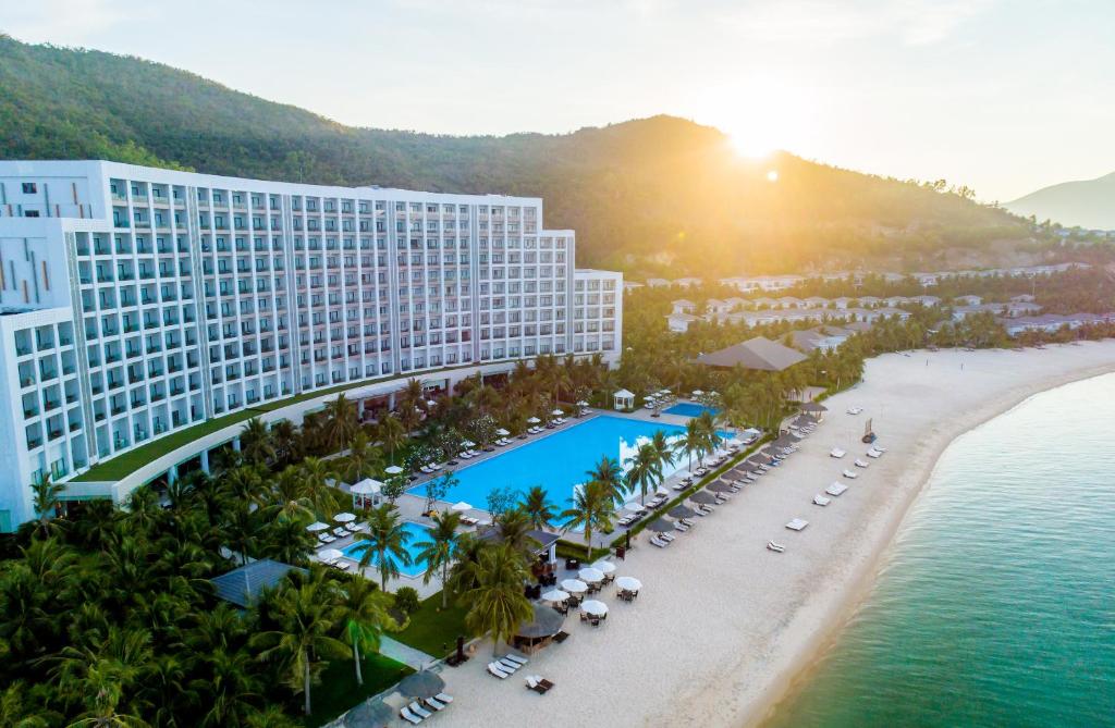 Vinpearl Resort & Spa Nha Trang Bay – Combo 3N2Đ vui chơi tại Vinwonders