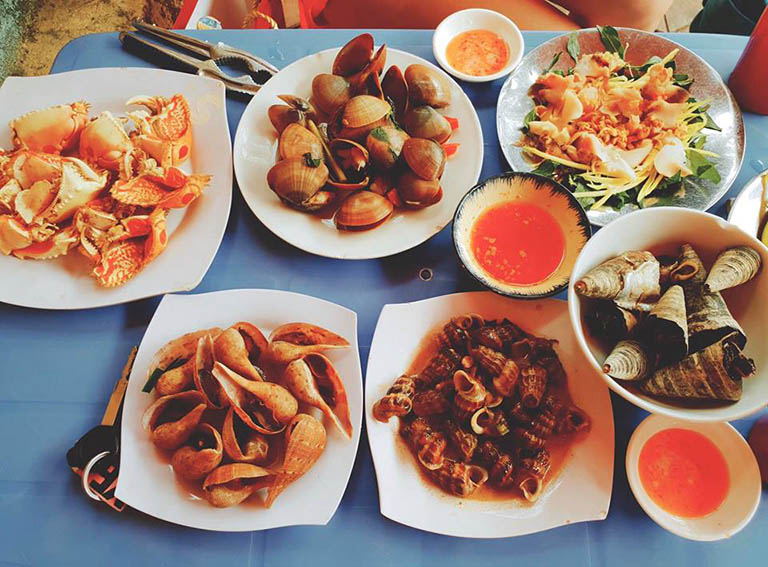 Quán ốc Thúy Kiều – Quán hải sản nổi tiếng Bình Định